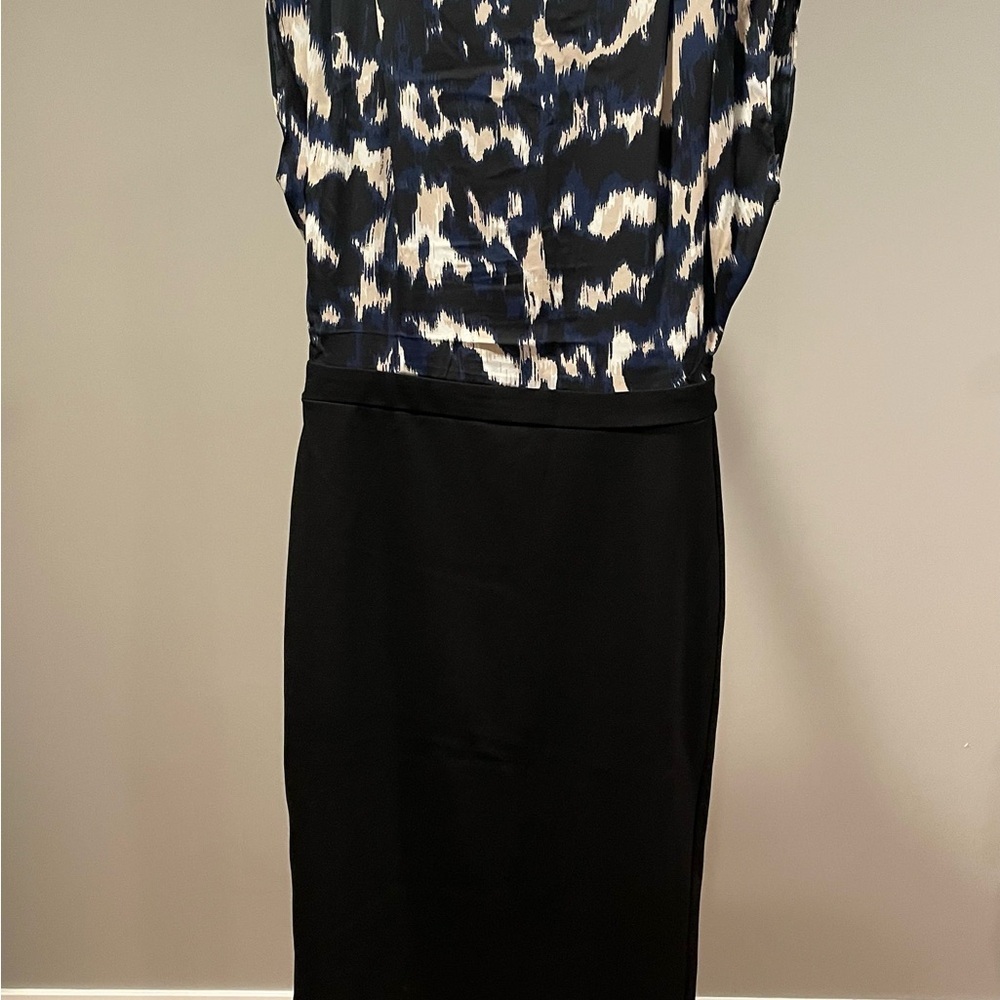 Tahari Black, Navy and White Pencil Dress Size Medium NWT